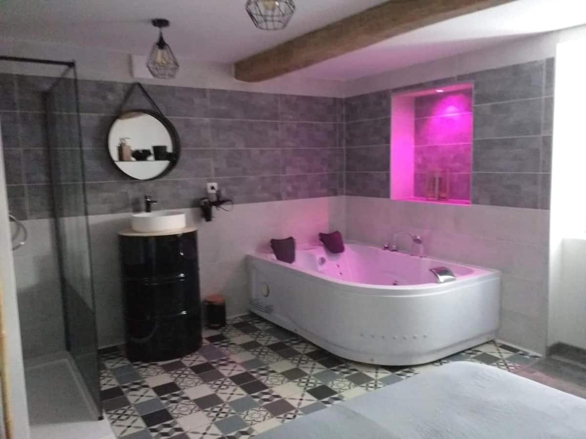 Nuit Romantique Saint-Christophe-en-Brionnais Esterno foto